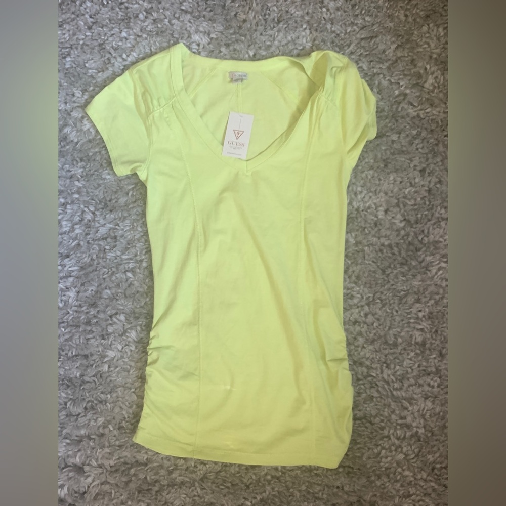 Size M- NWT- Guess t-shirt. Women’s
